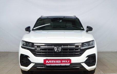 Volkswagen Touareg III, 2018 год, 6 179 995 рублей, 2 фотография