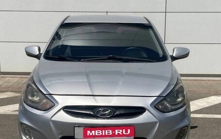 Hyundai Solaris II рестайлинг, 2013 год, 850 000 рублей, 2 фотография