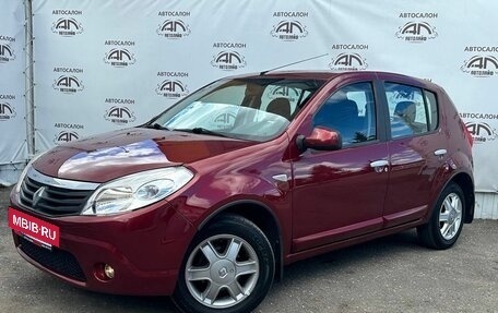 Renault Sandero I, 2012 год, 739 000 рублей, 2 фотография