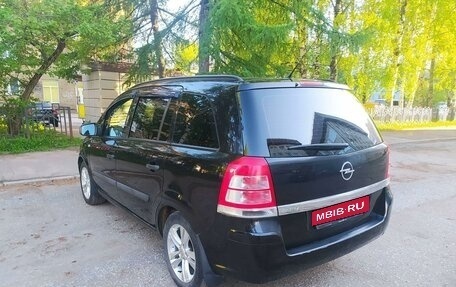 Opel Zafira B, 2011 год, 850 000 рублей, 4 фотография