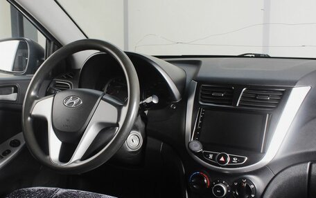 Hyundai Solaris II рестайлинг, 2013 год, 909 995 рублей, 11 фотография