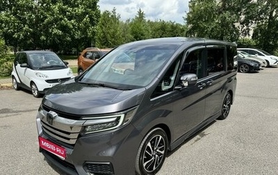 Honda Stepwgn IV, 2017 год, 2 550 000 рублей, 1 фотография