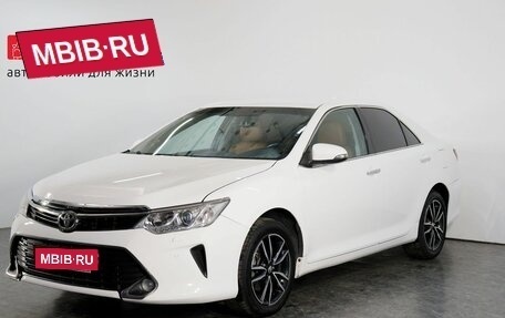 Toyota Camry, 2017 год, 2 348 000 рублей, 1 фотография