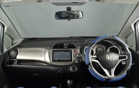 Honda Fit III, 2010 год, 790 995 рублей, 5 фотография