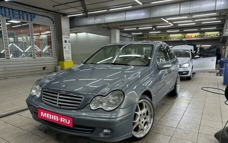 Mercedes-Benz C-Класс, 2005 год, 1 100 000 рублей, 6 фотография