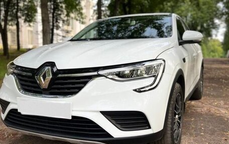 Renault Arkana I, 2020 год, 2 300 000 рублей, 3 фотография