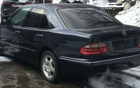 Mercedes-Benz E-Класс, 2001 год, 1 950 000 рублей, 7 фотография