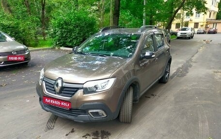 Renault Sandero II рестайлинг, 2019 год, 1 350 000 рублей, 1 фотография