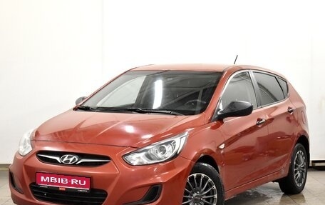 Hyundai Solaris II рестайлинг, 2012 год, 640 000 рублей, 1 фотография