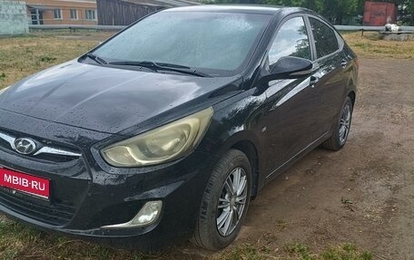 Hyundai Solaris II рестайлинг, 2012 год, 850 000 рублей, 1 фотография