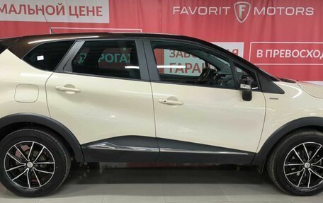 Renault Kaptur I рестайлинг, 2018 год, 1 730 000 рублей, 4 фотография