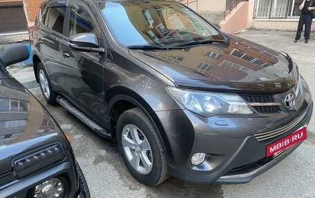 Toyota RAV4, 2013 год, 2 490 000 рублей, 3 фотография