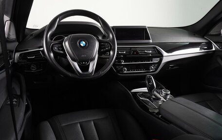 BMW 5 серия, 2017 год, 3 249 000 рублей, 6 фотография