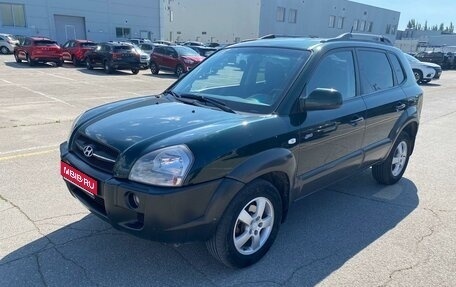 Hyundai Tucson III, 2006 год, 945 000 рублей, 1 фотография