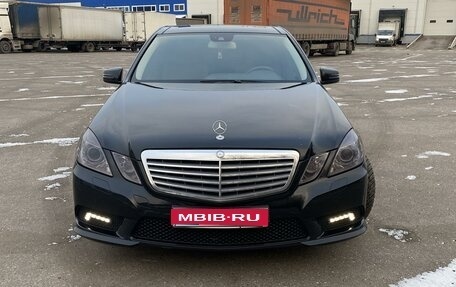 Mercedes-Benz E-Класс, 2011 год, 2 150 000 рублей, 1 фотография