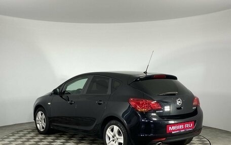 Opel Astra J, 2011 год, 900 000 рублей, 7 фотография