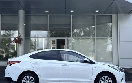 Hyundai Solaris II рестайлинг, 2021 год, 1 566 667 рублей, 12 фотография