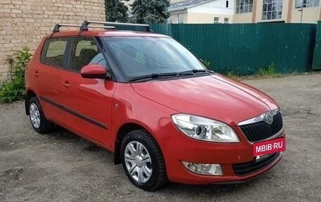 Skoda Fabia II, 2010 год, 594 900 рублей, 2 фотография