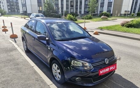 Volkswagen Polo VI (EU Market), 2013 год, 950 000 рублей, 3 фотография