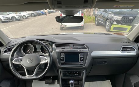 Volkswagen Tiguan II, 2021 год, 2 395 000 рублей, 9 фотография