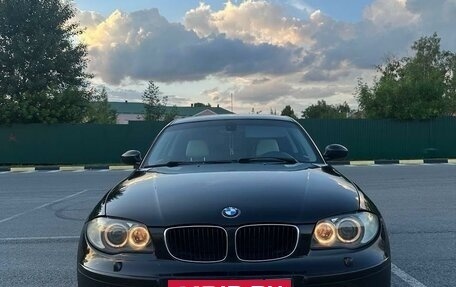 BMW 1 серия, 2008 год, 765 000 рублей, 2 фотография