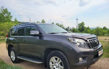 Toyota Land Cruiser Prado 150 рестайлинг 2, 2011 год, 3 099 000 рублей, 2 фотография