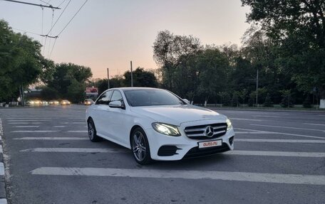 Mercedes-Benz E-Класс, 2017 год, 3 560 000 рублей, 4 фотография