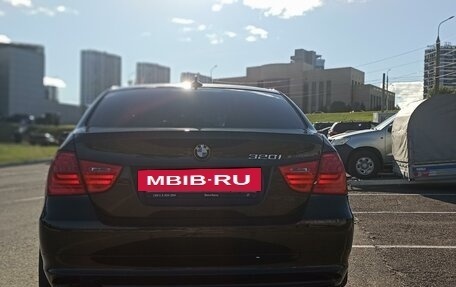 BMW 3 серия, 2011 год, 2 900 000 рублей, 6 фотография