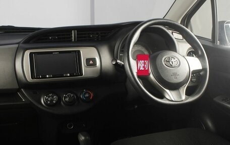 Toyota Vitz, 2016 год, 919 995 рублей, 10 фотография