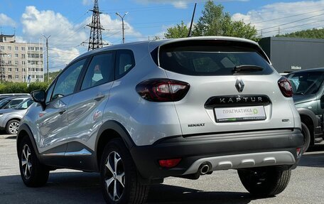 Renault Kaptur I рестайлинг, 2020 год, 1 899 000 рублей, 2 фотография