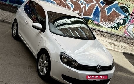 Volkswagen Golf VI, 2011 год, 800 000 рублей, 2 фотография