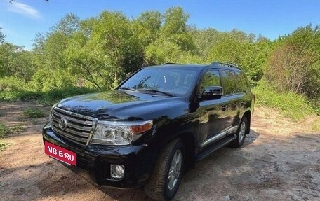 Toyota Land Cruiser 200, 2014 год, 2 400 000 рублей, 2 фотография