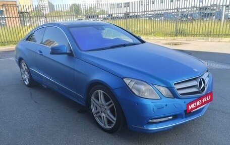 Mercedes-Benz E-Класс, 2011 год, 1 190 000 рублей, 3 фотография