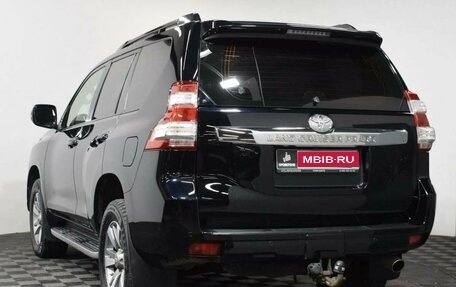 Toyota Land Cruiser Prado 150 рестайлинг 2, 2013 год, 3 350 000 рублей, 2 фотография