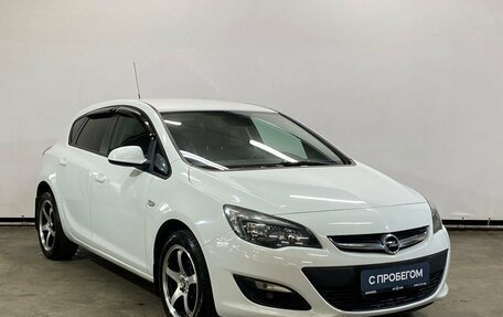 Opel Astra J, 2014 год, 955 000 рублей, 3 фотография