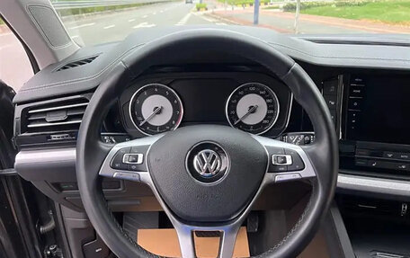 Volkswagen Touareg III, 2019 год, 4 017 000 рублей, 8 фотография