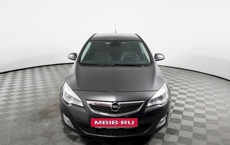 Opel Astra J, 2010 год, 788 000 рублей, 2 фотография