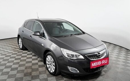 Opel Astra J, 2010 год, 788 000 рублей, 3 фотография