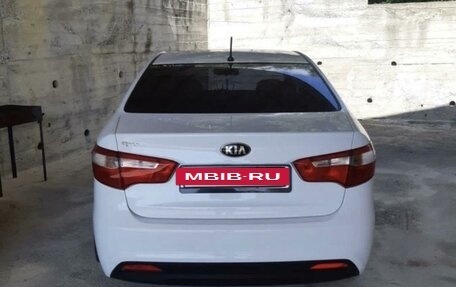 KIA Rio III рестайлинг, 2013 год, 615 000 рублей, 3 фотография