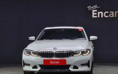 BMW 3 серия, 2019 год, 2 780 000 рублей, 3 фотография