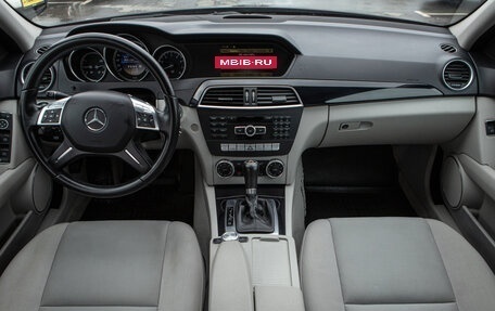 Mercedes-Benz C-Класс, 2011 год, 1 750 000 рублей, 12 фотография