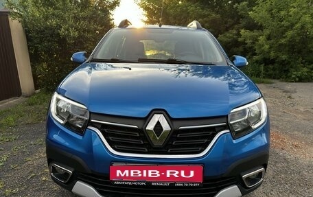 Renault Sandero II рестайлинг, 2020 год, 1 500 000 рублей, 2 фотография