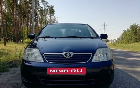 Toyota Corolla, 2004 год, 680 000 рублей, 2 фотография