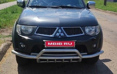 Mitsubishi L200 IV рестайлинг, 2012 год, 1 400 000 рублей, 2 фотография