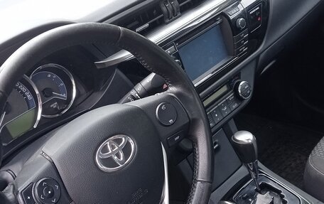 Toyota Corolla, 2015 год, 1 650 000 рублей, 4 фотография