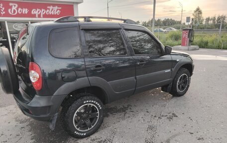 Chevrolet Niva I рестайлинг, 2011 год, 590 000 рублей, 2 фотография