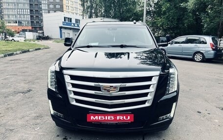 Cadillac Escalade IV, 2019 год, 9 500 000 рублей, 2 фотография