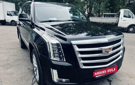 Cadillac Escalade IV, 2019 год, 9 500 000 рублей, 8 фотография