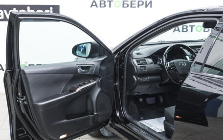 Toyota Camry, 2018 год, 2 400 000 рублей, 9 фотография