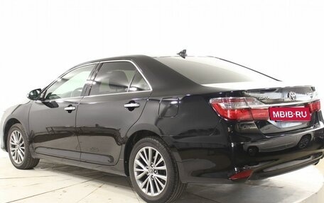 Toyota Camry, 2017 год, 2 100 000 рублей, 3 фотография